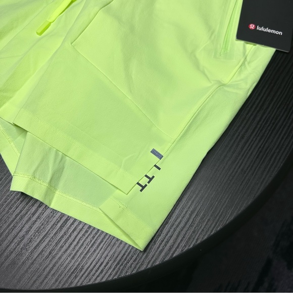 Lululemon License to Train Short 7" *Linerless NWT Size S (Faded Zap) - Picture 2 of 11